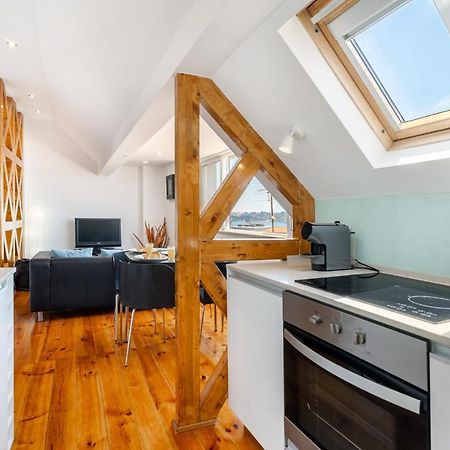 Whome | Premium River View Apartment Лиссабон Экстерьер фото