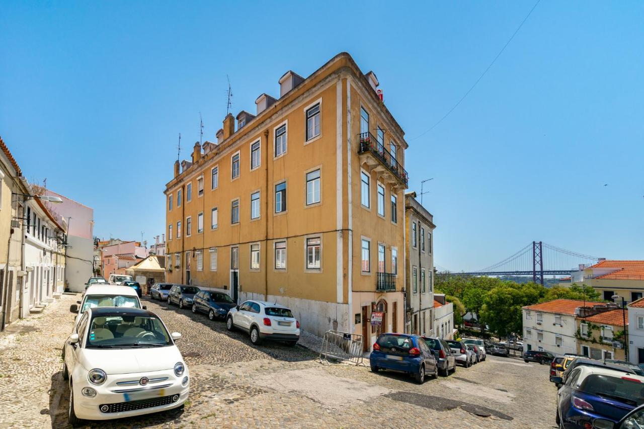Whome | Premium River View Apartment Лиссабон Экстерьер фото