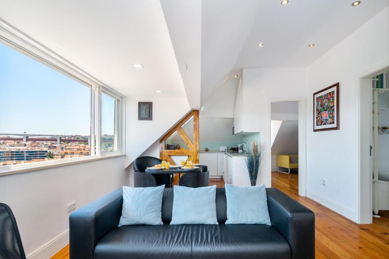 Whome | Premium River View Apartment Лиссабон Экстерьер фото