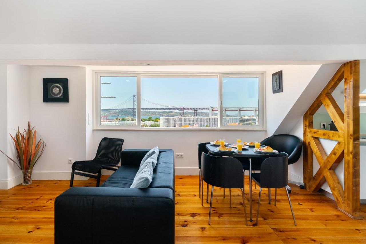 Whome | Premium River View Apartment Лиссабон Экстерьер фото